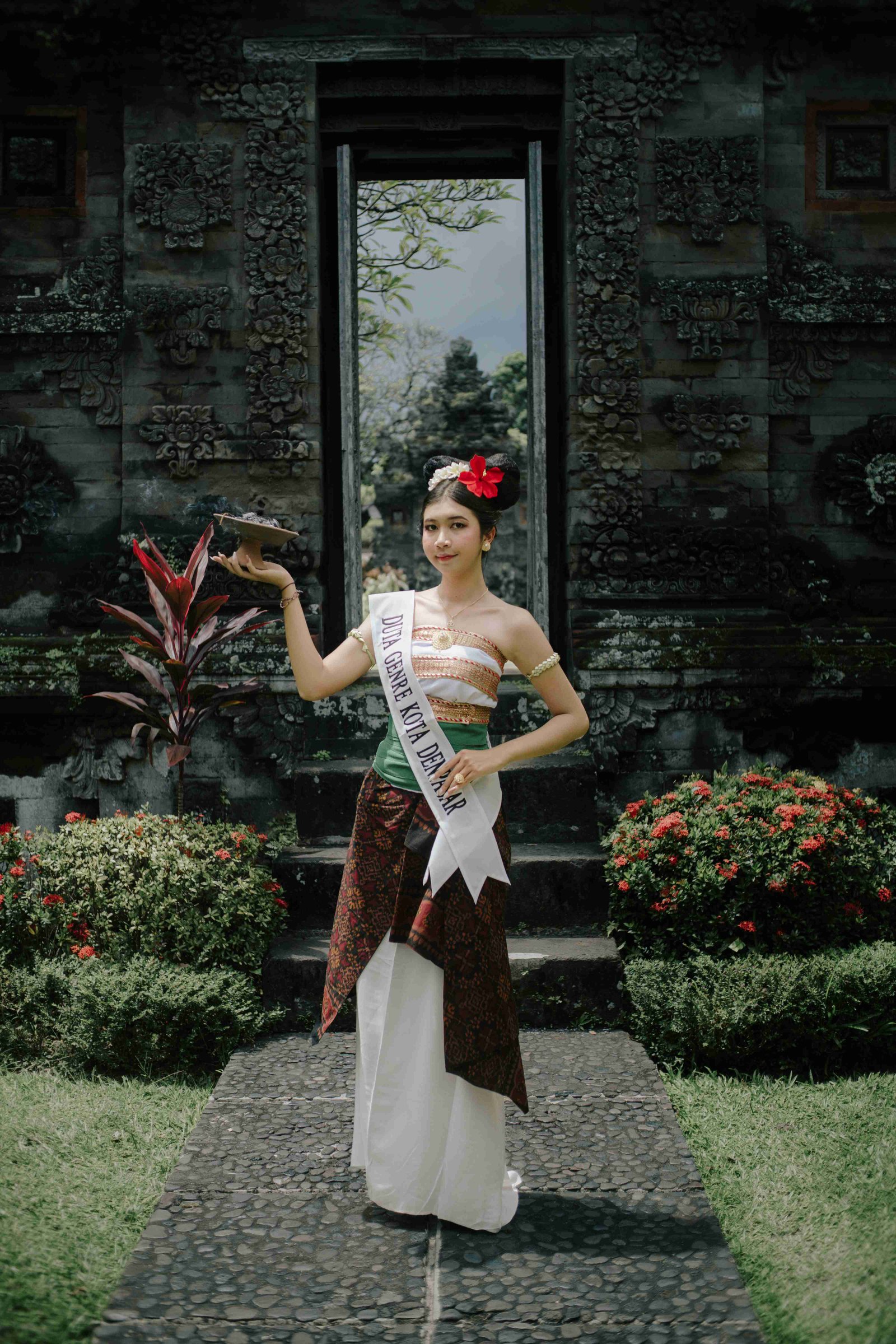 Ni Komang Arvina Ragita Cahya